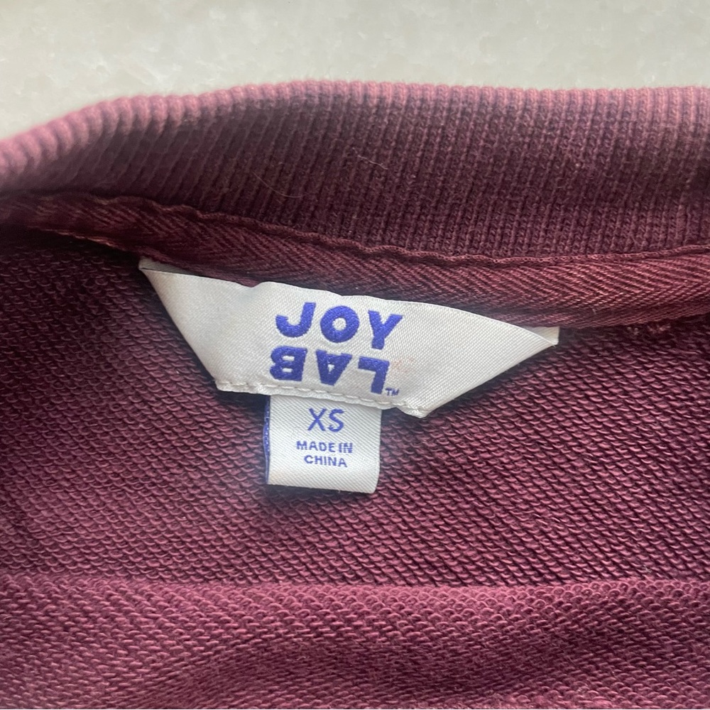 Sweater - Picture 5 of 5